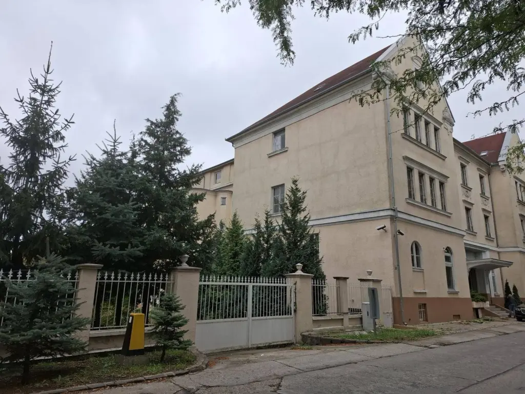 Eladó Gyárépület, Budapest XXII. kerület, Nagytétény, 2600nm, 780000000 Ft