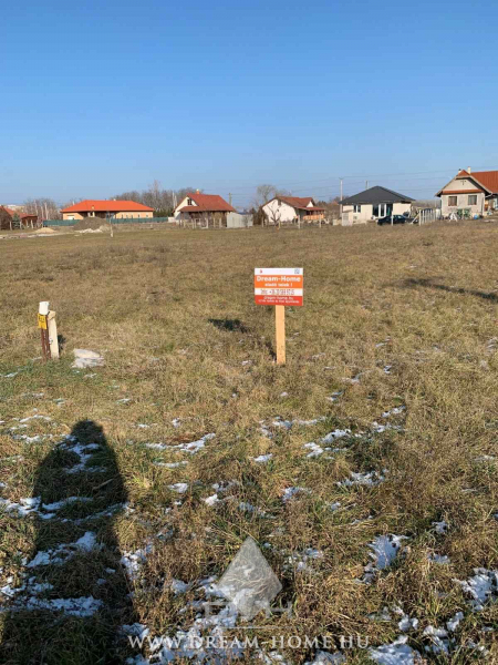 Ingatlan hirdetés kép