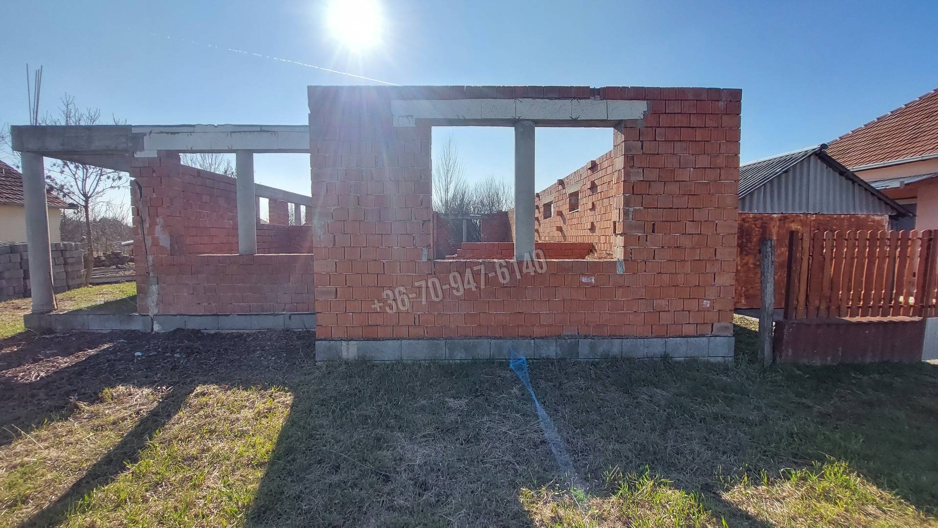 Ingatlan hirdetés kép