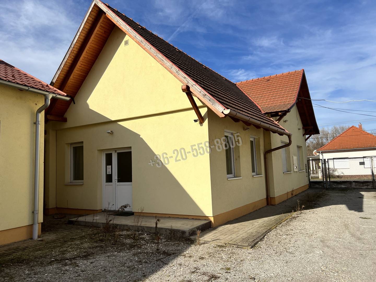 Ingatlan hirdetés kép
