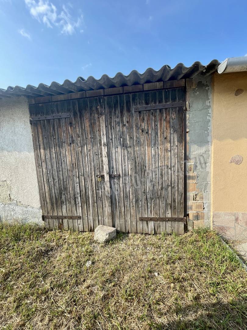 Ingatlan hirdetés kép