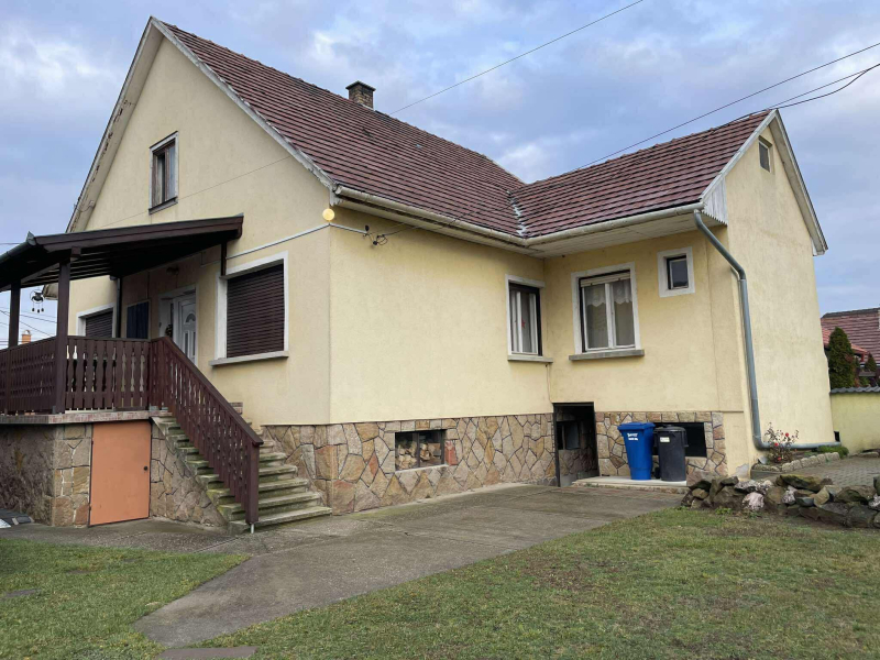 Eladó Ház, Pilisvörösvár, 169nm, 87900000 Ft