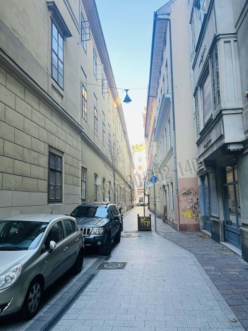 Eladó Társasházi lakás, Budapest V. kerület, Belváros, 73nm, 95000000 Ft