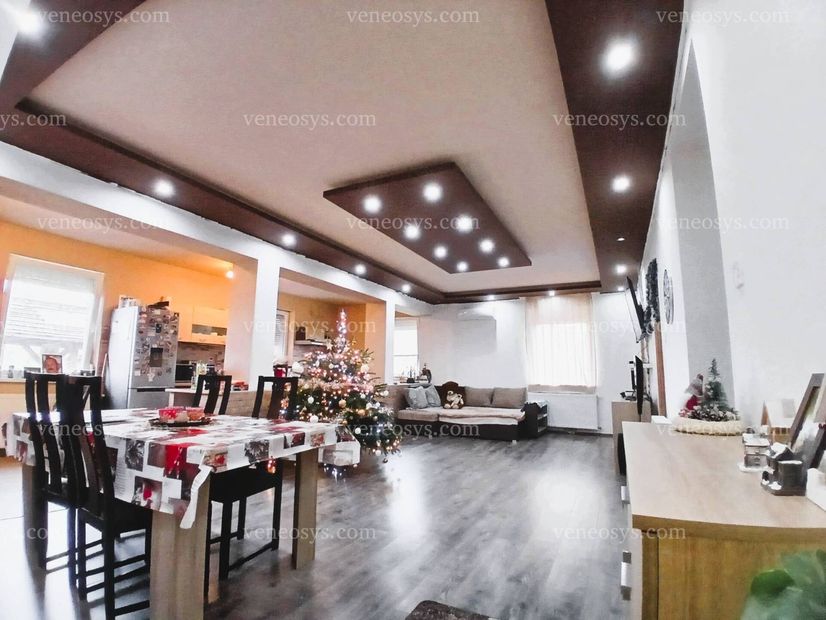 Szigethalmon Parkerdőnél  135 nm 2019-ben épült 4 szobás családiház 1200 nm telekkel