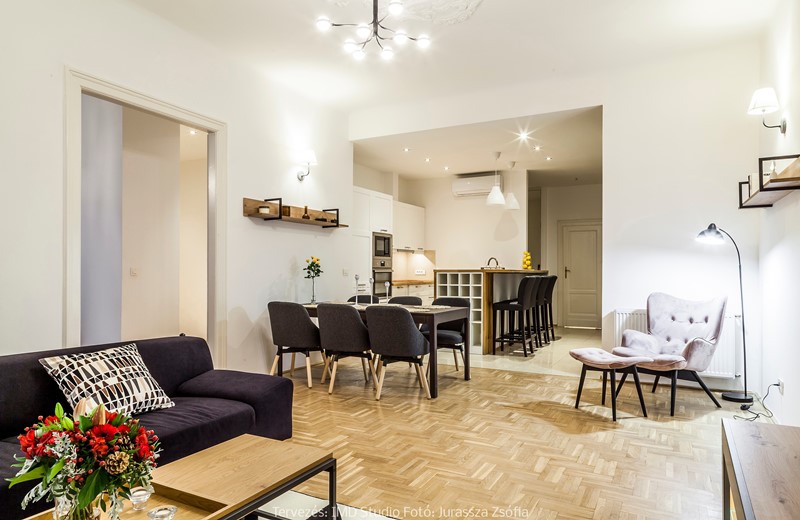 Eladó Lakás, Budapest VI. kerület, Révay köz, 121nm, 800000 Ft