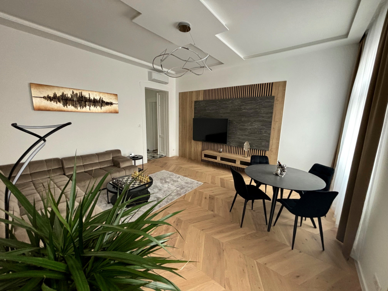 Eladó Lakás, Budapest V. kerület, Honvéd utca, 120nm, 318000000 Ft