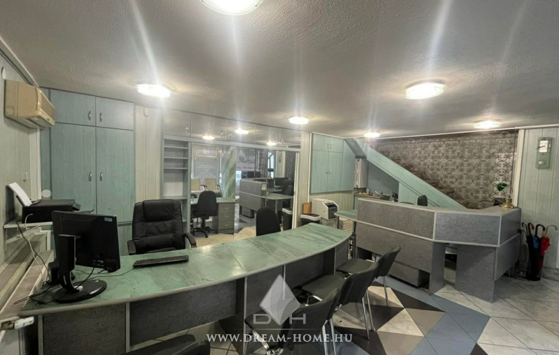 Eladó Iroda, Kecskemét, 74nm, 56000000 Ft