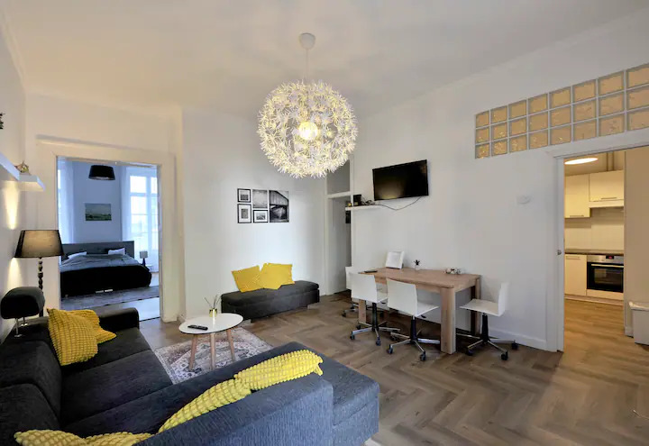 Eladó Lakás, Budapest VI. kerület, Rózsa utca, 110nm, 595000 Ft