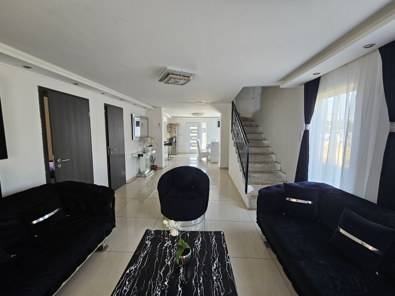 Eladó Ház, Érd, Domb, 130nm, 107900000 Ft