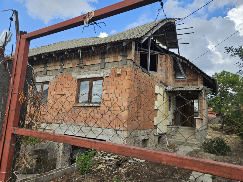 Eladó Ház, Érd, Fenyves-parkváros, 130nm, 49900000 Ft