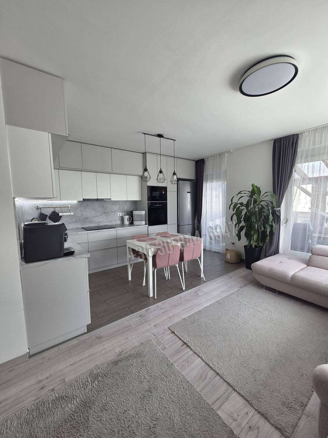 Eladó Társasházi lakás, Teskánd, 56nm, 60000000 Ft