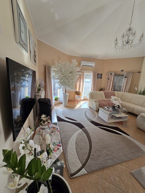 Eladó Ház, Érd, 195nm, 198000000 Ft