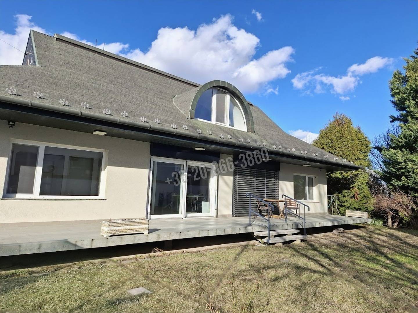 Eladó Üzlet, Budaörs, Óváros alsó, 185nm, 249000000 Ft