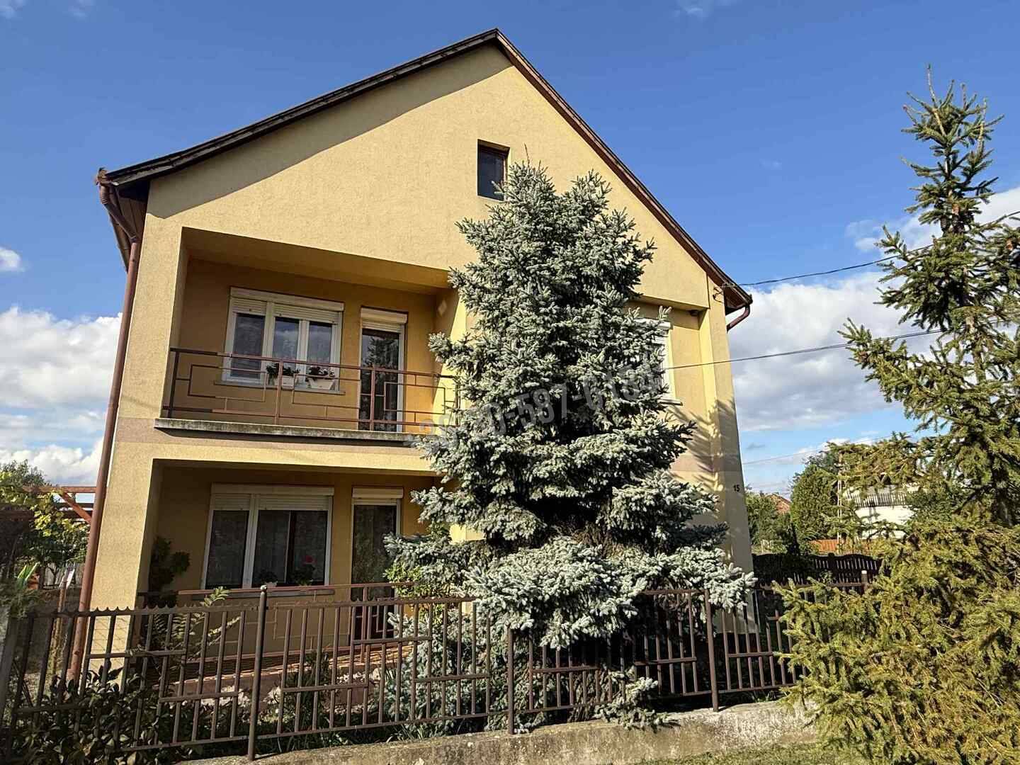 Eladó Házrész, Püspökladány, Belváros, 120nm, 45000000 Ft