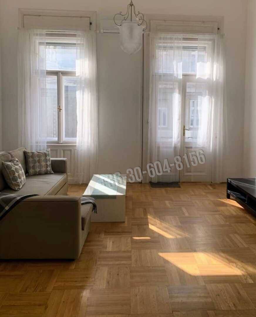 Kiadó Társasházi lakás, Budapest V. kerület, Lipótváros, 72nm, 350000 Ft