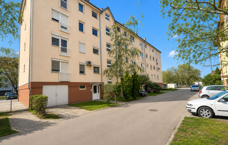 Eladó Lakás, Kecskemét, Eladó tégla lakás Kecskeméten, Hollandfalu közelében – 65 m², erkély, parkoló, 65nm, 59900000 Ft