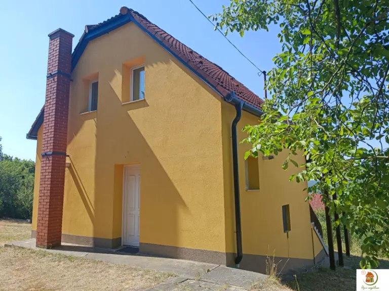 Eladó Ház, Pilisszántó, PILISRE NÉZŐ, CSINOS, FELÚJÍTOTT HÁZ NAGY TELEKKEL, 80nm, 79000000 Ft