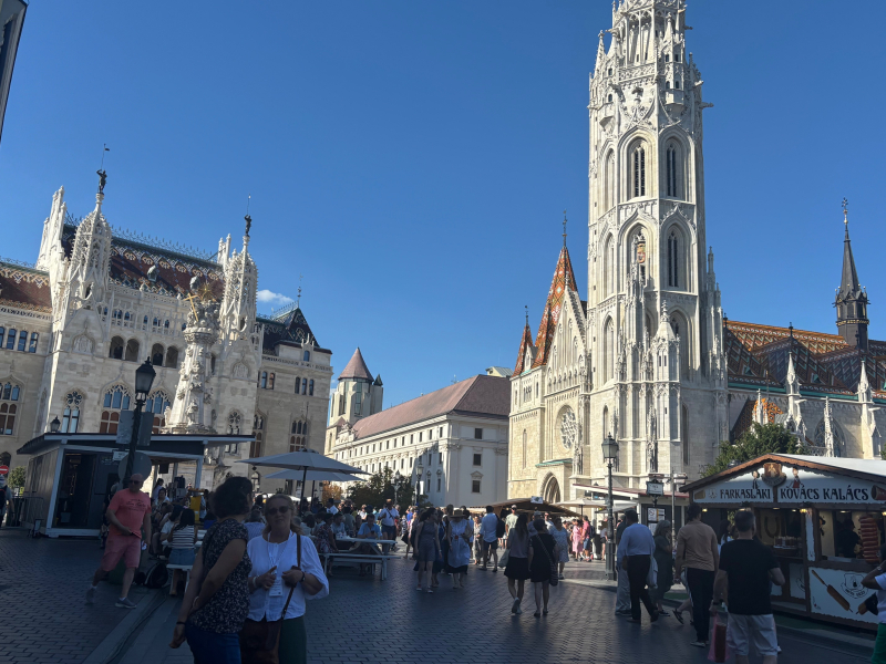 Eladó Lakás, Budapest I. kerület, Dísz tér, 114nm, 720000 Ft