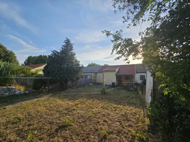 Eladó Ház, Beloiannisz, 76nm, 41900000 Ft