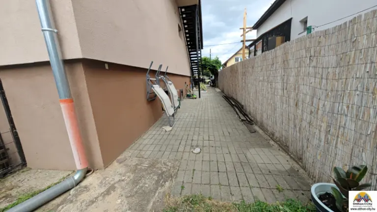 Eladó Ház, Budapest XVIII. kerület, ? LAKÁS HELYETT KERTES OTTHON? – 4 SZOBA + SAJÁT 90 M²-ES KERT A XVIII. KERÜLETBEN!, 67nm, 87900000 Ft