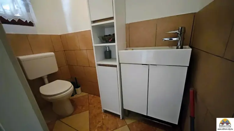 Eladó Ház, Budapest XVIII. kerület, ? LAKÁS HELYETT KERTES OTTHON? – 4 SZOBA + SAJÁT 90 M²-ES KERT A XVIII. KERÜLETBEN!, 67nm, 87900000 Ft