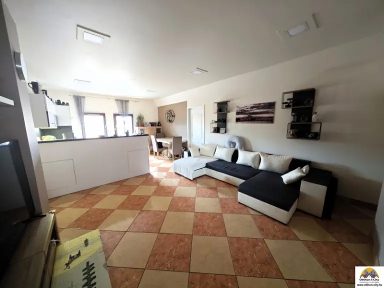 Eladó Ház, Budapest XVIII. kerület, ? LAKÁS HELYETT KERTES OTTHON? – 4 SZOBA + SAJÁT 90 M²-ES KERT A XVIII. KERÜLETBEN!, 67nm, 87900000 Ft