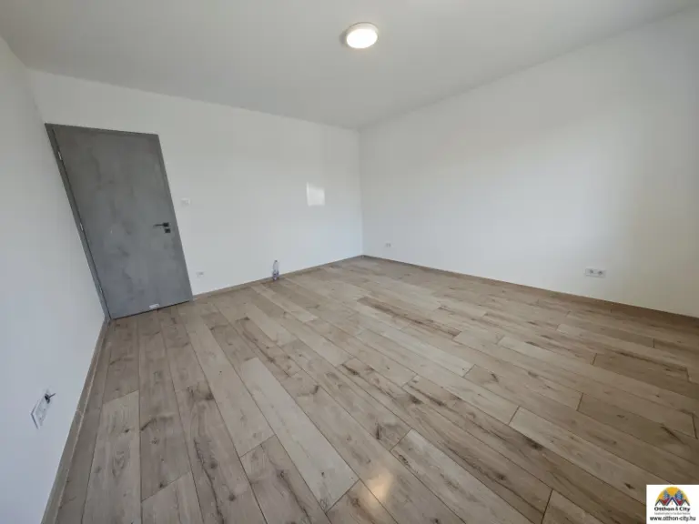 Eladó Ház, Felsőpakony, ERDŐRE NÉZŐ, FRISSEN FELÚJÍTOTT 65 M²-ES OTTHON KIADÓ FELSŐPAKONYON – BUDAPEST KÖZELÉBEN!, 65nm, 300000 Ft