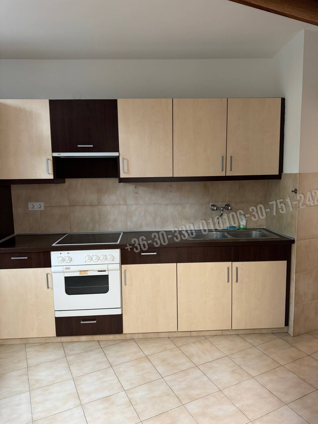 Kiadó Iroda, irodaház, Budapest XI. kerület, Sasad, Dayka Gábor utca, 171nm, 811395 Ft