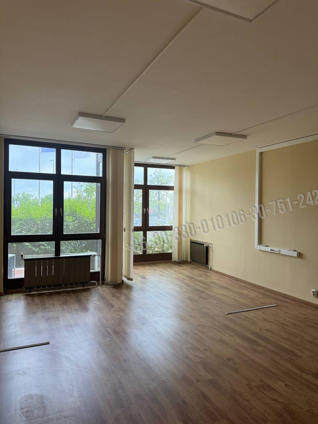 Kiadó Iroda, irodaház, Budapest XI. kerület, Sasad, Dayka Gábor utca, 171nm, 811395 Ft