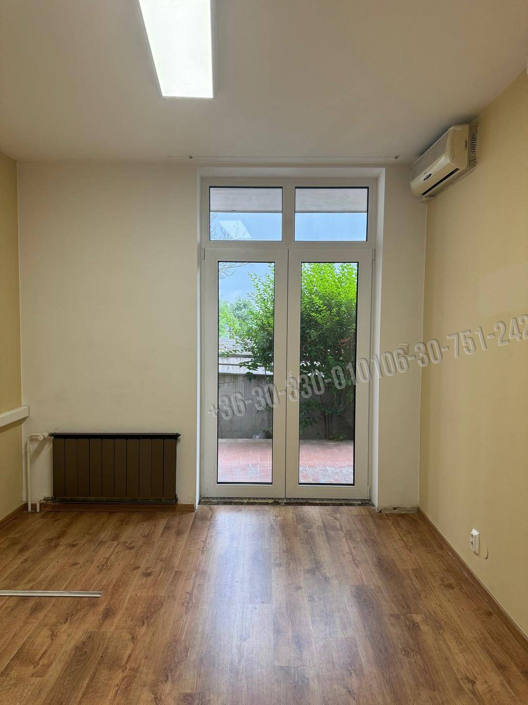 Kiadó Iroda, irodaház, Budapest XI. kerület, Sasad, Dayka Gábor utca, 74nm, 351130 Ft