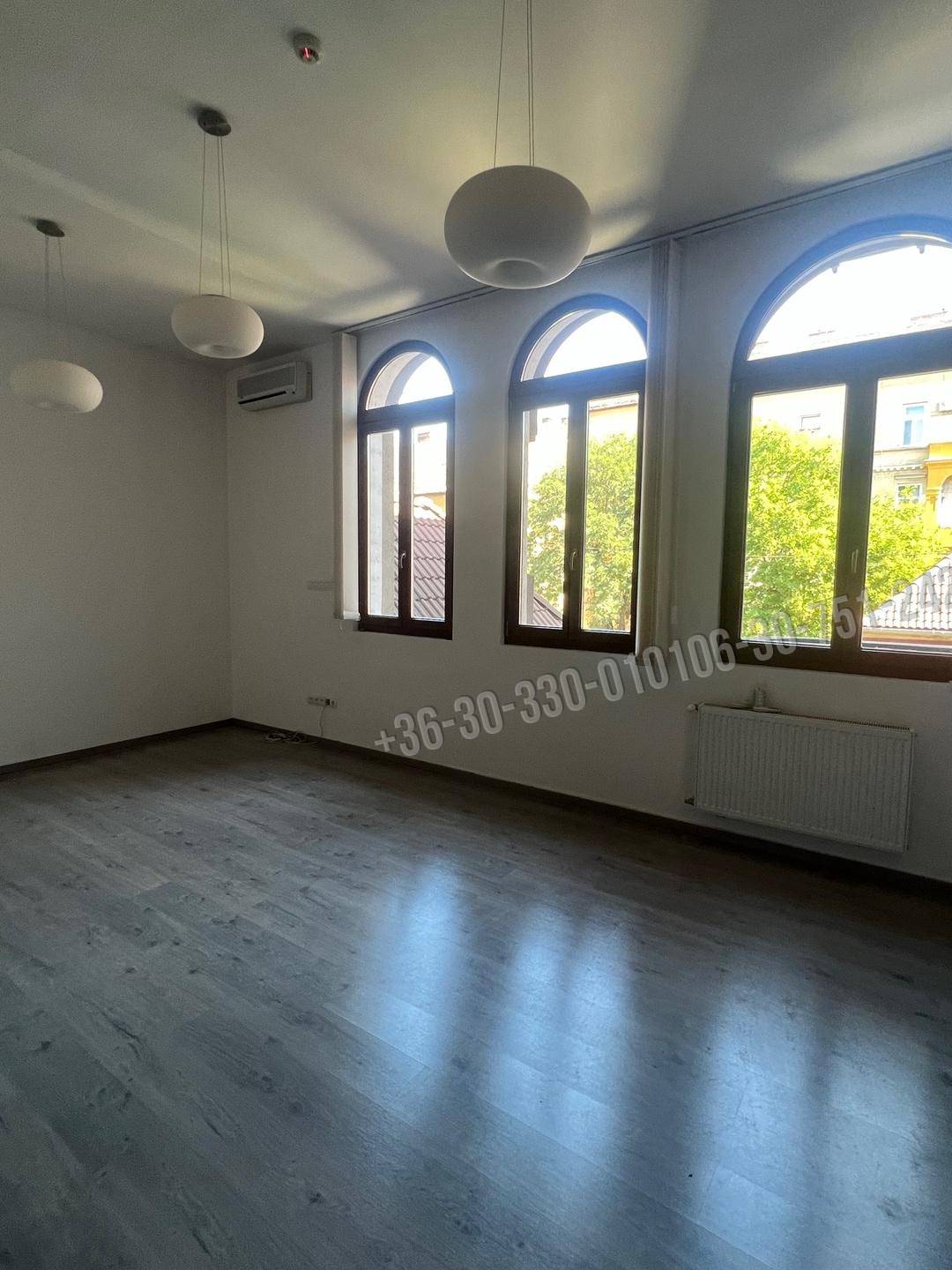 Kiadó Iroda, irodaház, Budapest XIV. kerület, Istvánmező, 390nm, 1138800 Ft