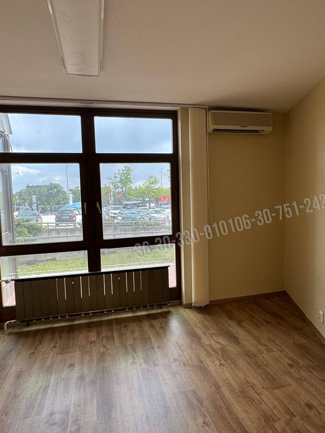 Kiadó Iroda, irodaház, Budapest XI. kerület, Sasad, Dayka Gábor utca, 34nm, 161330 Ft