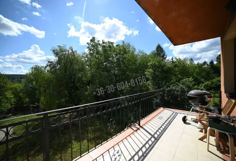 Kiadó Ikerház, Budapest II. kerület, Pesthidegkút-Ófalu – II/A, 195nm, 894250 Ft