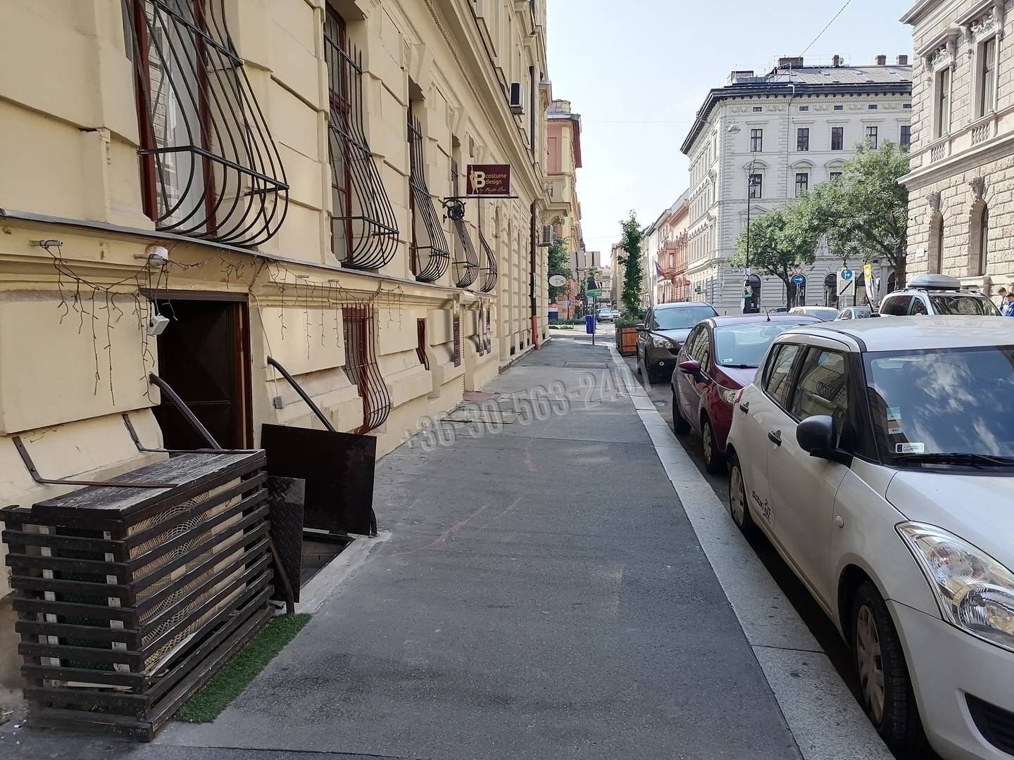 Eladó Üzlet, Budapest VI. kerület, Terézváros (Nagykörúton kívül), Andrássy út, 60nm, 49900000 Ft