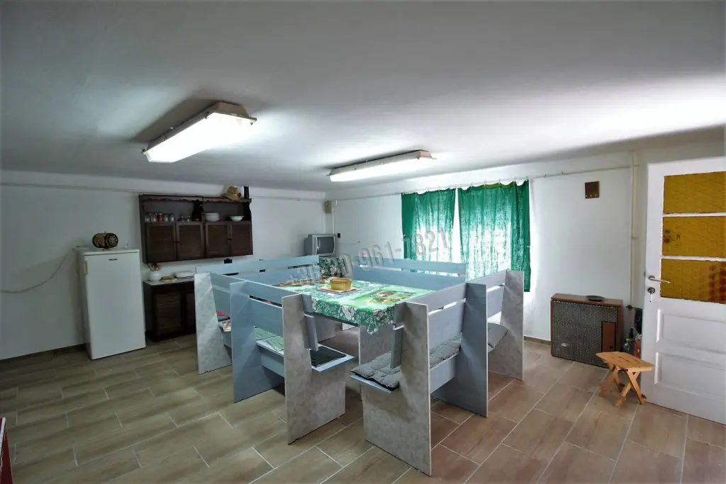 Eladó Hotel, panzió, Gyula, Nincs megadva, 250nm, 79000000 Ft