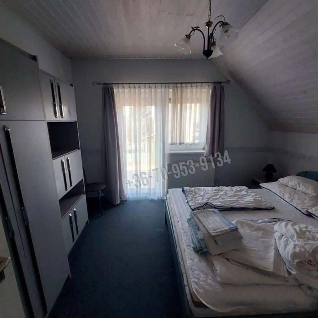 Eladó Hotel, panzió, Gyenesdiás, Alsógyenes, 375nm, 179000000 Ft