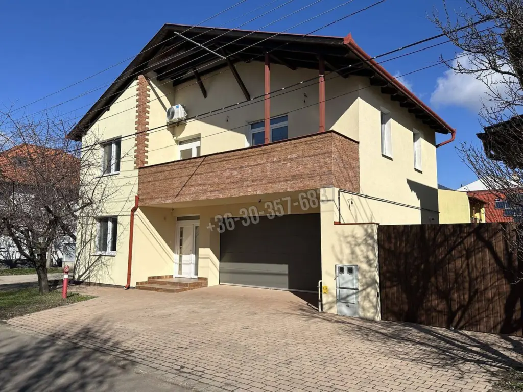 Eladó Családi ház, Szeged, Alsóváros, 198nm, 209000000 Ft