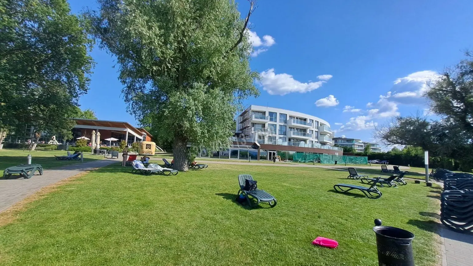 Eladó Társasházi lakás, Siófok, Ezüstpart, Vitorlás utca, 54nm, 115000000 Ft