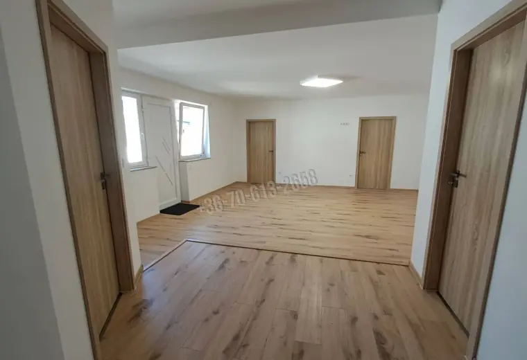 Eladó Társasházi lakás, Nyergesújfalu, Nincs megadva, Bercsényi utca, 120nm, 79900000 Ft
