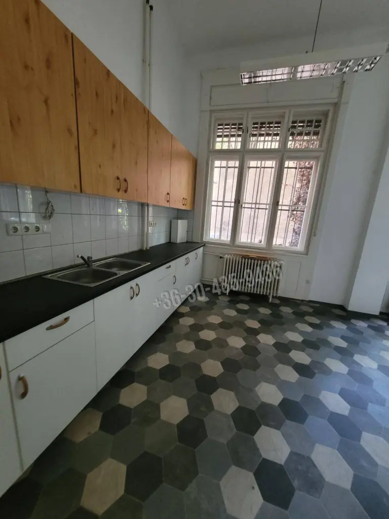 Kiadó Iroda, irodaház, Budapest XIV. kerület, Istvánmező, Stefánia út, 389nm, 1120000 Ft