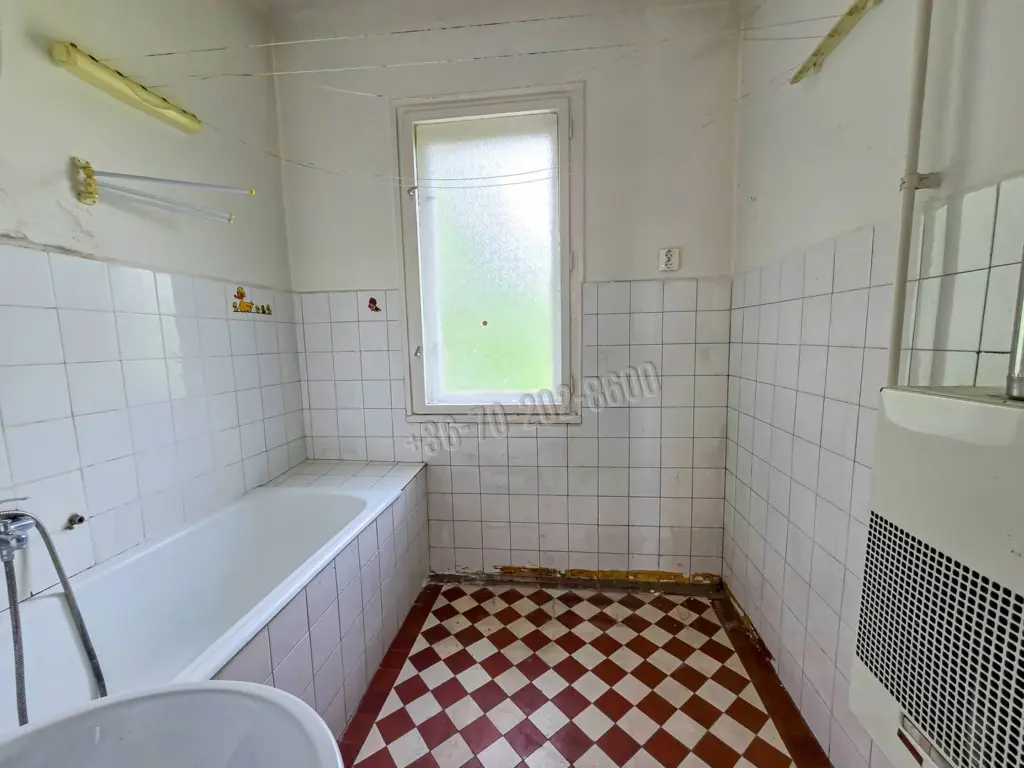 Eladó Társasházi lakás, Budapest XII. kerület, Kissvábhegy, Istenhegyi út, 74nm, 130000000 Ft
