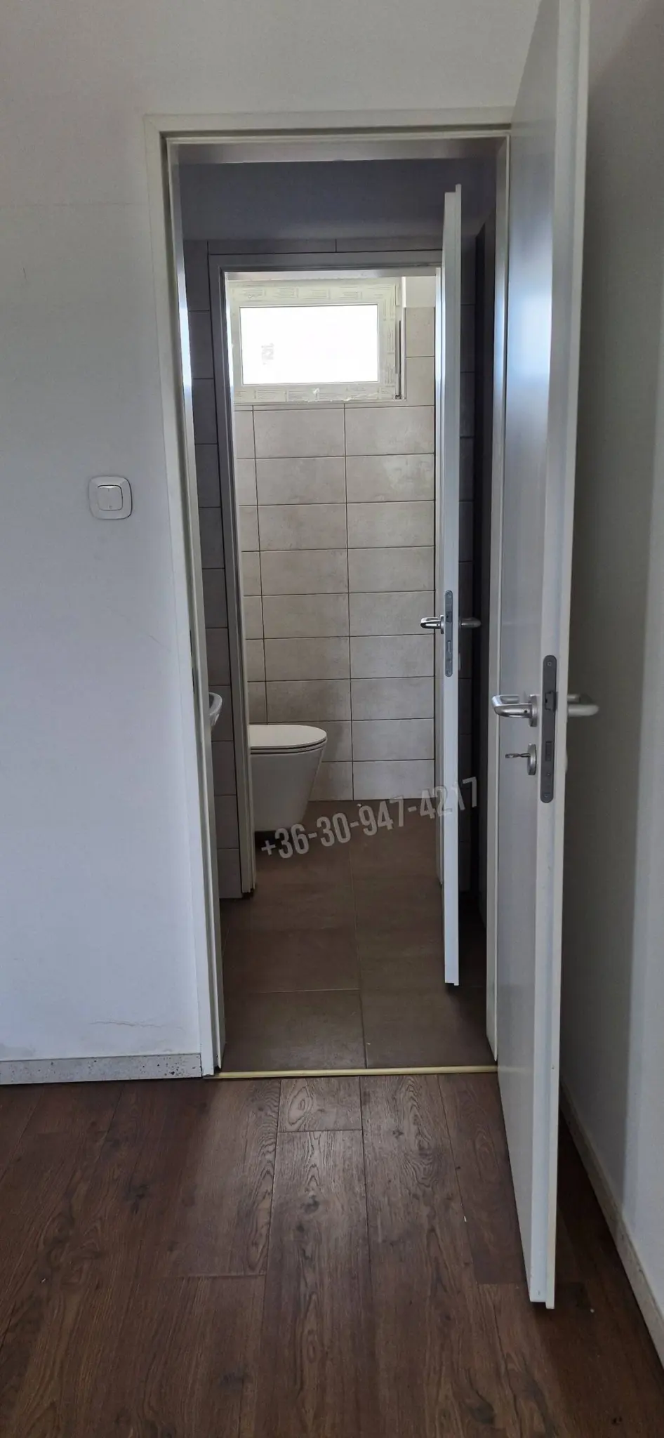 Kiadó Üzlet, Tatabánya, Nincs megadva, Búzavirág utca, 360nm, 586440 Ft
