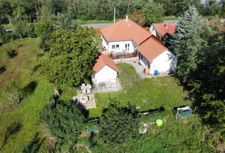 Eladó Családi ház, Heves, Nincs megadva, Bernáthegy, 65nm, 49900000 Ft