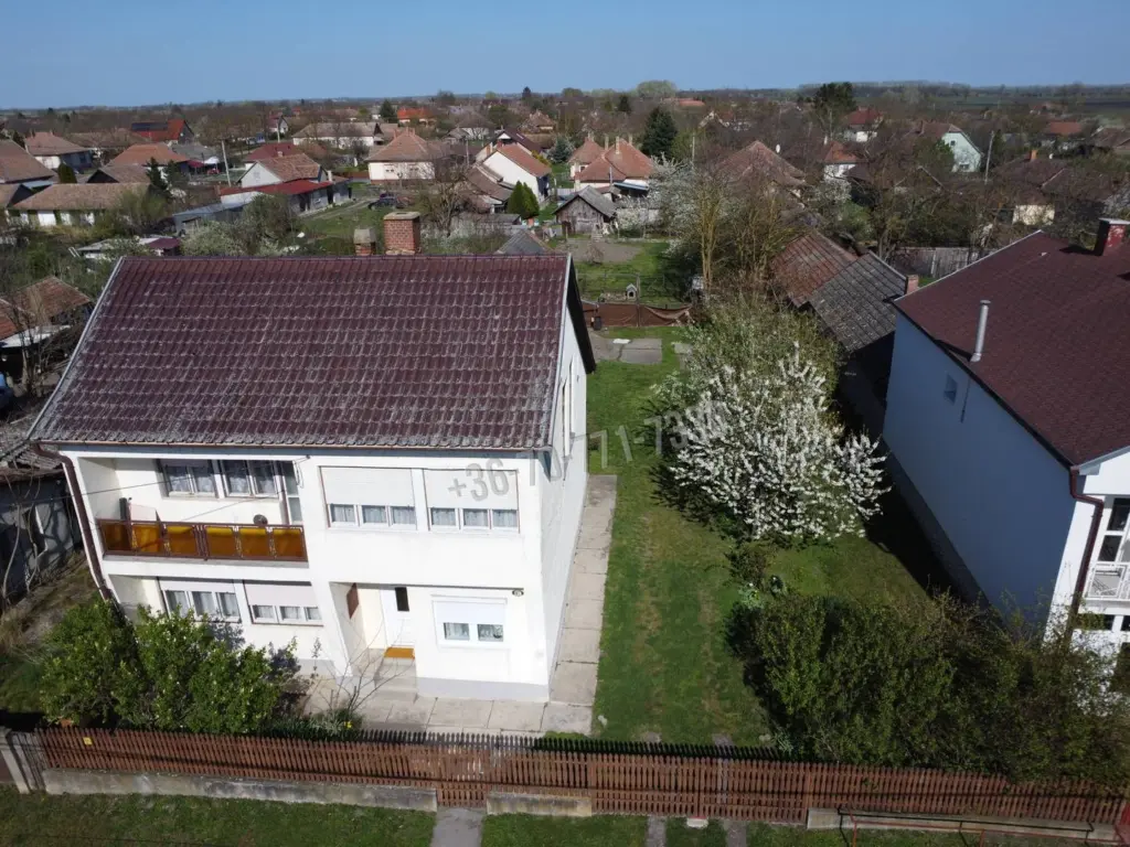 Eladó Családi ház, Tiszanána, Nincs megadva, Fő út, 110nm, 29300000 Ft
