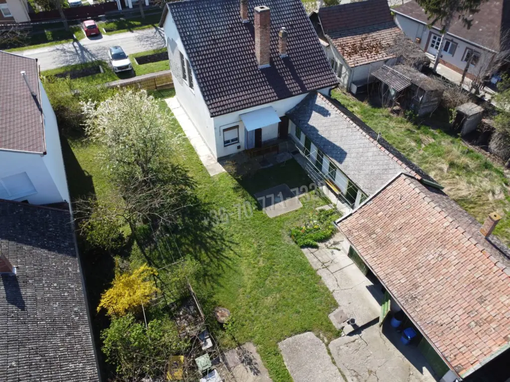 Eladó Családi ház, Tiszanána, Nincs megadva, Fő út, 110nm, 29300000 Ft