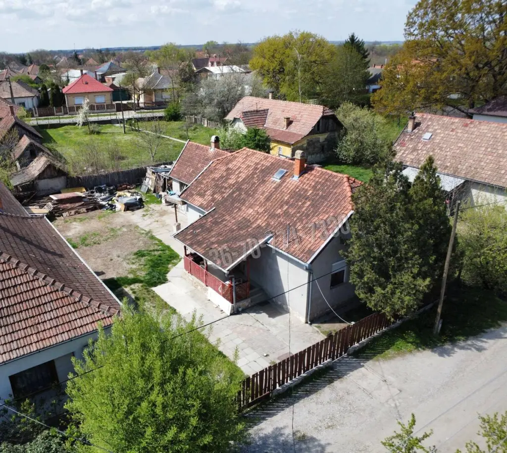 Eladó Családi ház, Jászapáti, Nincs megadva, Madách Imre utca, 86nm, 21900000 Ft