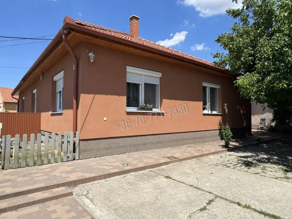 Eladó Ikerház, Jászjákóhalma, Dózsa György utca, 94nm, 36700000 Ft