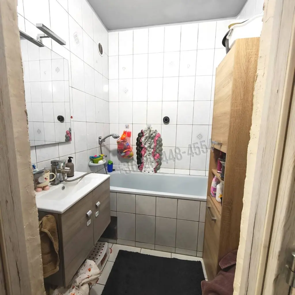 Eladó Panellakás, Szeged, Makkosház, 72nm, 58500000 Ft