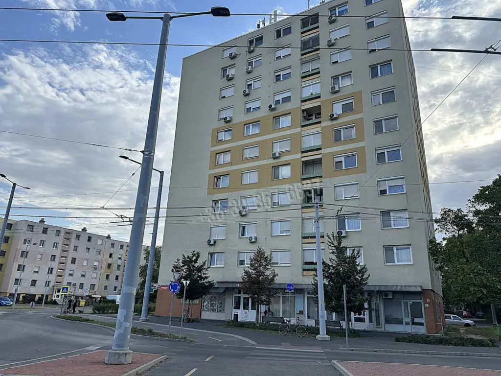 Eladó Panellakás, Szeged, Felsőváros, Kereszttöltés utca, 53nm, 43600000 Ft