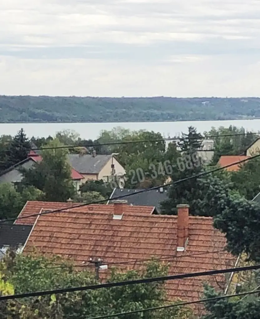 Eladó Sorház, Balatonalmádi, Városközpont, Veszprémi út, 114nm, 95000000 Ft